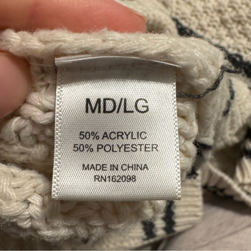 Taylor Swift Folklore Album Cardigan - Picture 4 of 4